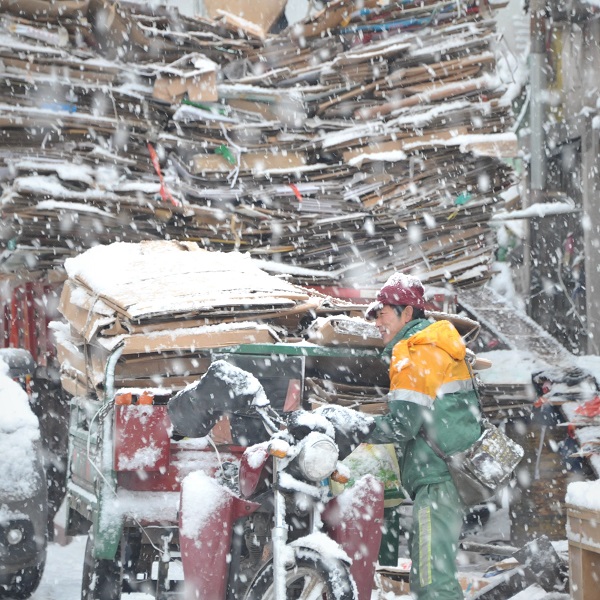 30.風雪難阻回收路.jpg