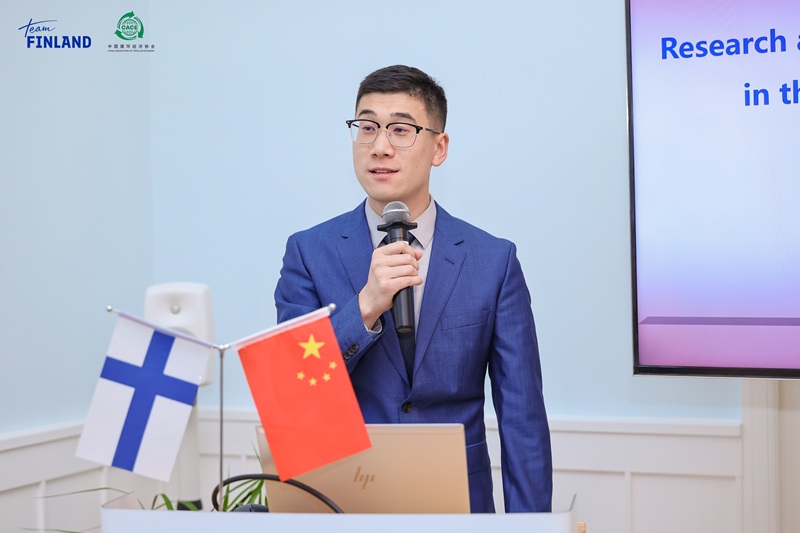 1765264318215229.jpg 曹樂.JPG